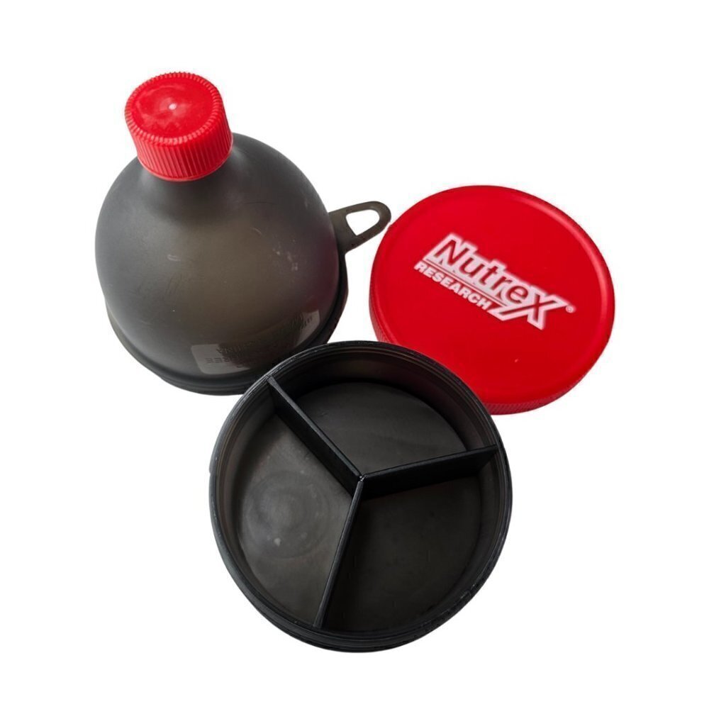 Sport Shaker Bottle 25oz (700ml) and Travel Funnel/Pill Container - Bundle (2pc) - Picture 5 of 16